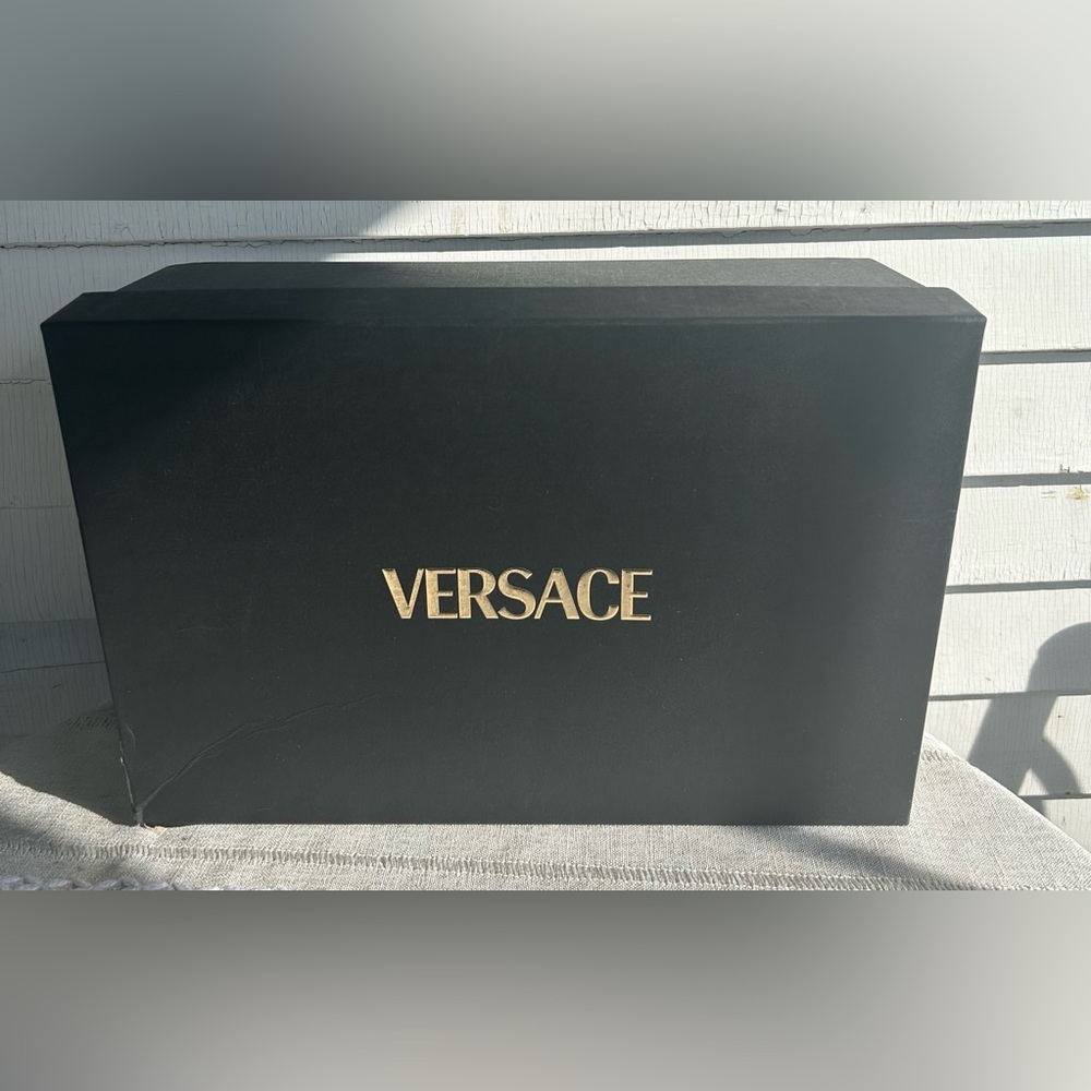 VERSACE AUTHENTIC LARGE SHOE BOX. Has original paper. Small call out on top.